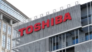 Toshiba 4 bin personelini iten karacak