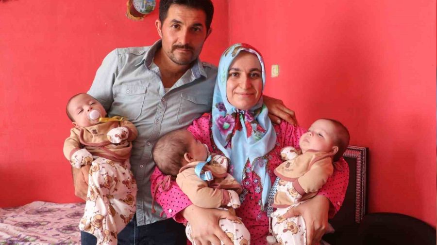Depremzede aile z bebekleriyle hayata tutundu