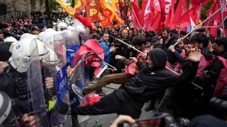Sarahane'den Taksim'e yrmek isteyen gruplara polis mdahalesi 