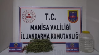 Manisa'da 320 gram esrar ve 10 litre kaçak alkol ele geçirildi