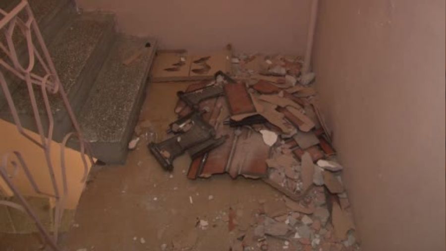 Kiracısının kapısını balyozla kırdı, ardından kalp krizi geçirdi - Yeni  Mesaj