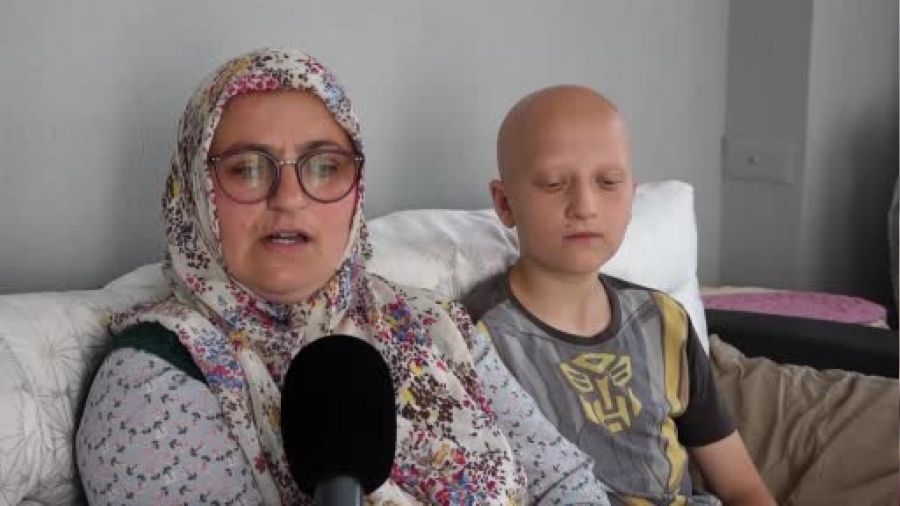11 yıl önce berbere gitti bir daha saçları çıkmadı - Yeni Mesaj