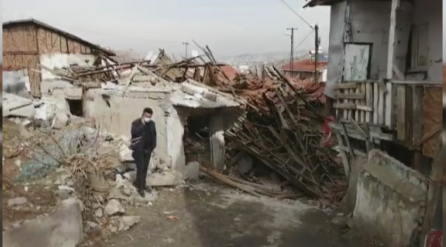 Ankara�da gecekonduda göçük 1 yaralı Yeni Mesaj Ankara�da gecekonduda göçük 1 yaralı Yeni Mesaj