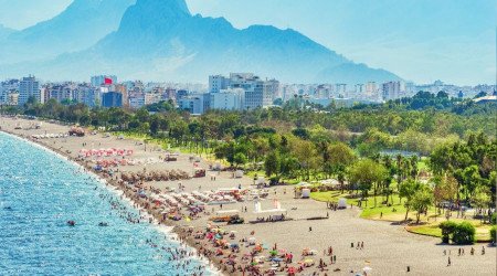 Antalya'ya en fazla Rus turist geldi