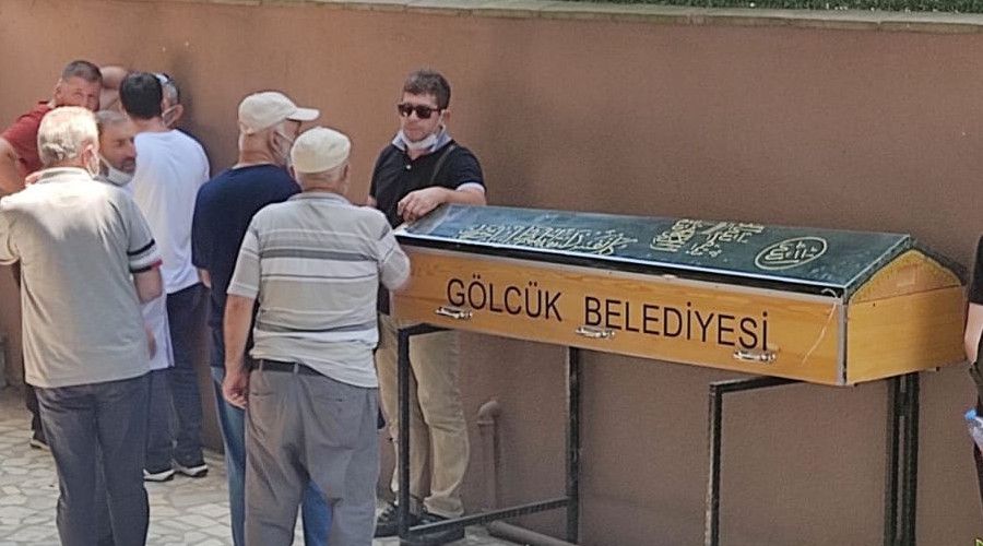 Su borusu tamir ederken ölen yaşlı adam defnedildi