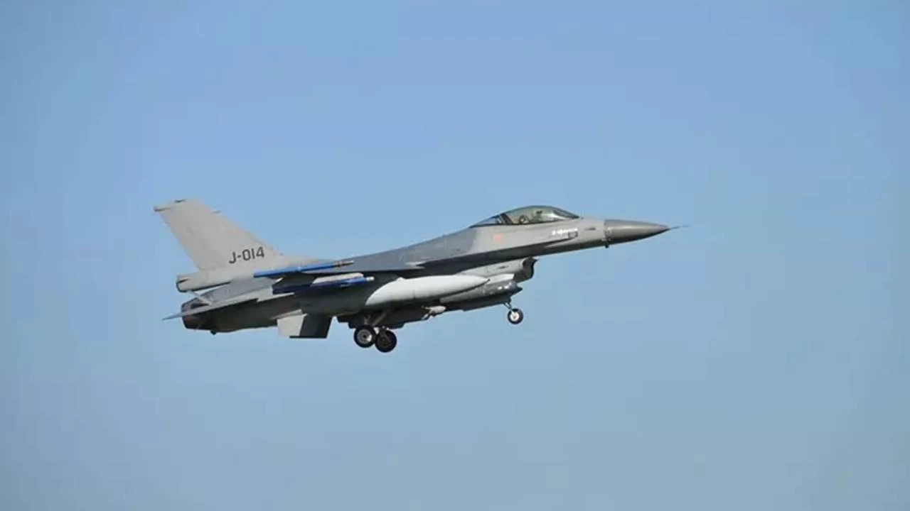 ABD'ye ait F-16 Gney Kore aklarnda dt