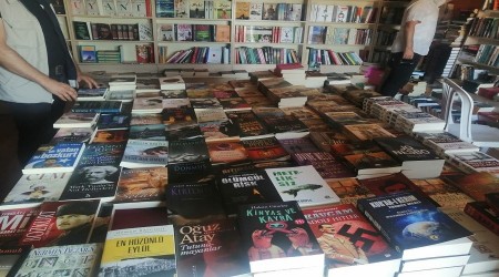 Emniyetin korsan kitap operasyonu