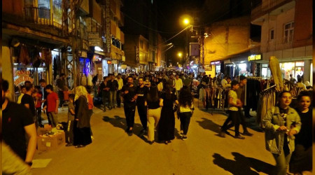 Yüksekova'da aşılamalardan sonra bayram yoğunluğu