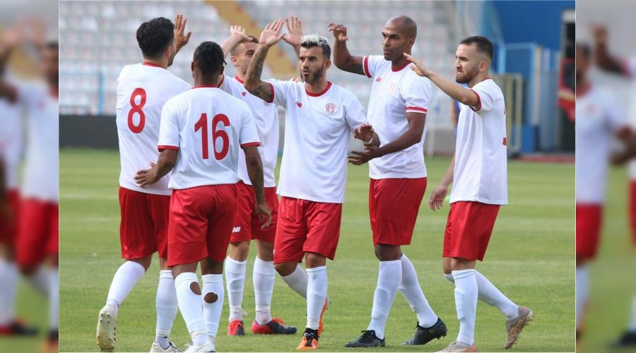 25 antrenman, 2 hazırlık maçı yaptılar
