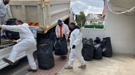 Bu evden 1 buçuk kamyon çöp çıktı