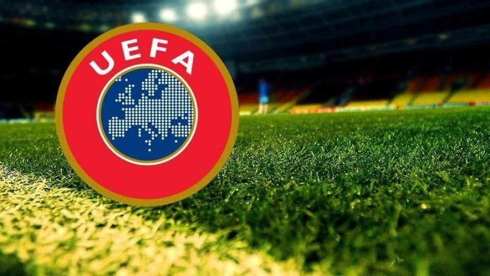 UEFA'dan Real Madrid'e ��rk�� davran��lar� nedeniyle para cezas�