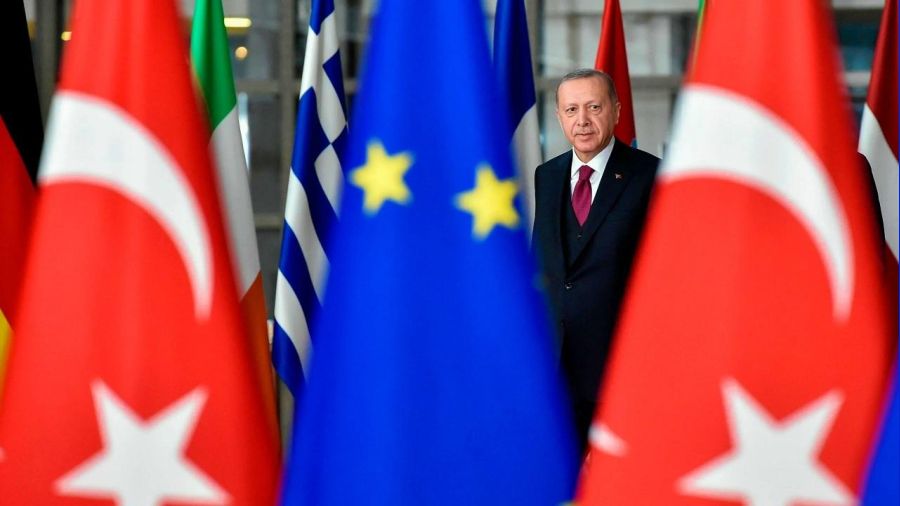 AB'den 'T�rkiye g��men deposu olmaya devam edecek' mesaj�