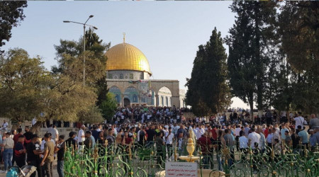 Binlerce Müslüman, bayram namazını Mescid-i Aksa'da kıldı