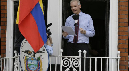 Ekvador, Julian Assange'n vatandaln iptal etti