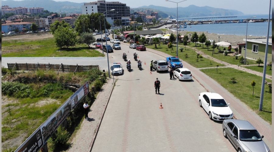 Filyos giri�inde kuyruklar olu�tu