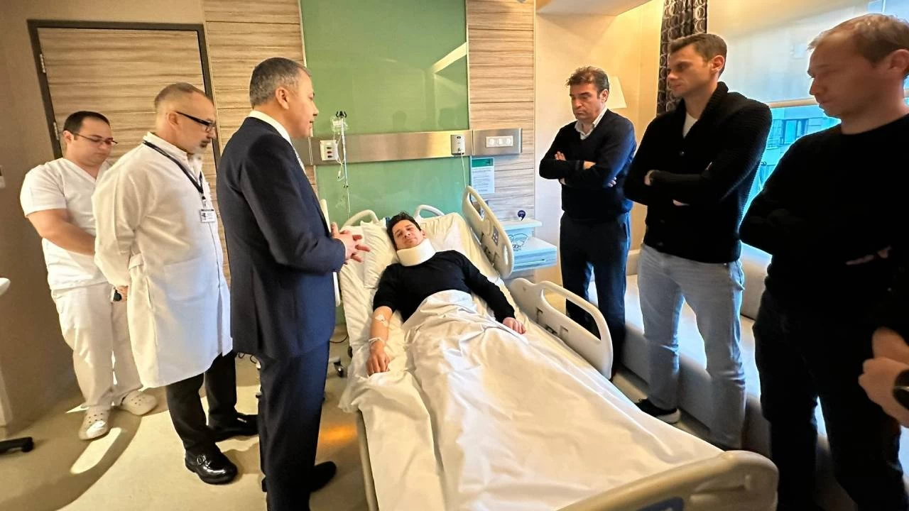 ��i�leri Bakan� Yerlikaya, hakem Halil Umut Meler'i ziyaret etti