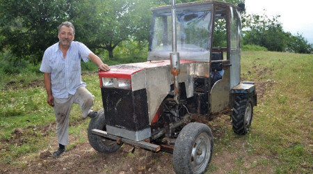 Kendi traktörünü yapan mucit çiftçi