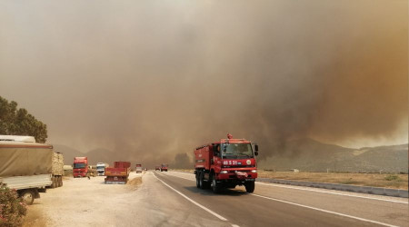 Mersin-Antalya yolu kapandı