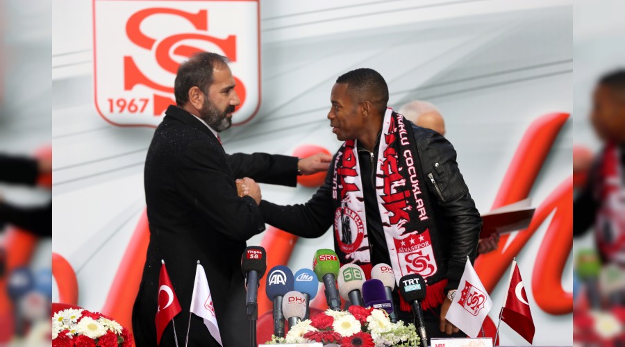 "Robinho teklifimize cevap vermedi"