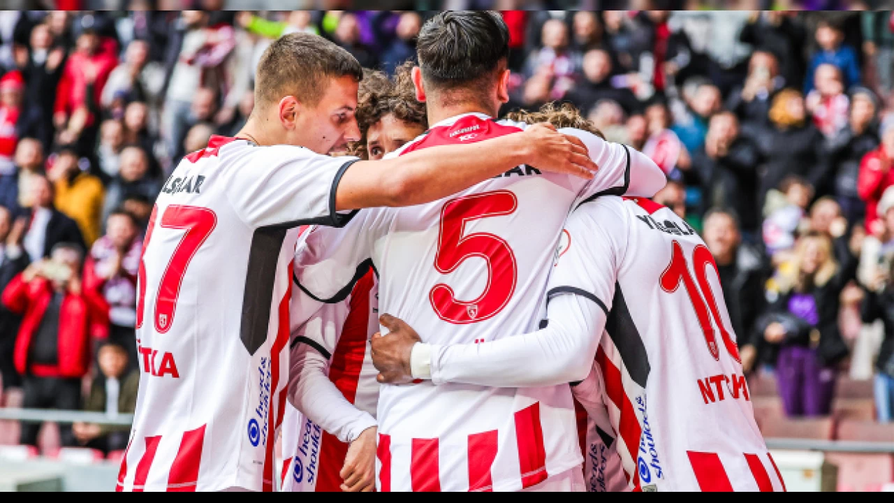 Samsunspor'un çıkışı sürüyor