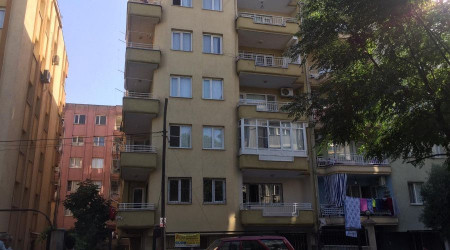 Apartmanın havalandırma boşluğunda komşularının cesedini buldular