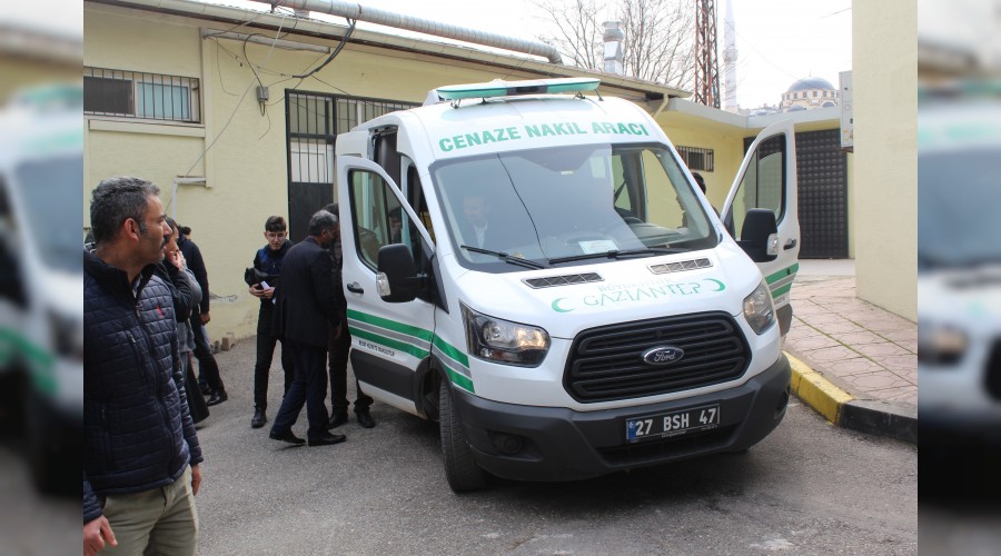 Elektriğe kapılan kız hayatını kaybetti