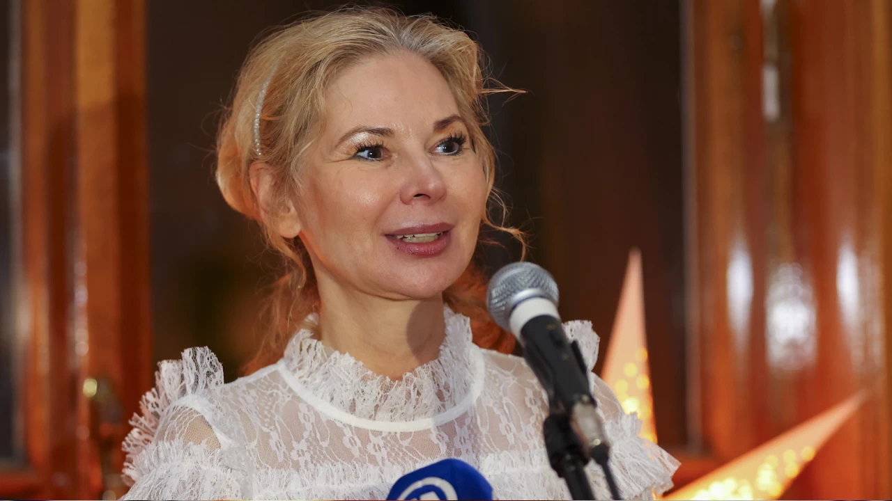 'sve yakn gelecekte Trkiye ile NATO'da mttefik olmay umuyor'