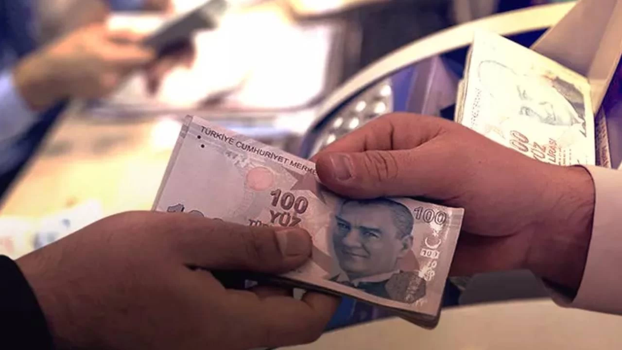 Memur ve emeklilerin maaş zammı belli oldu