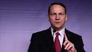 Polonya: ABD'nin NATO'dan �ekilmesini ciddi bir olas�l�k olarak ele almal�y�z