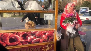 Simit satan işitme engelli çifte işaret dili sürprizi