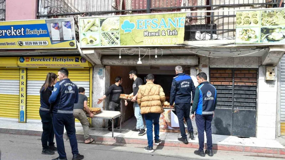 Adana'da mide buland�ran g�r�nt�: F�r�n m�h�rlendi