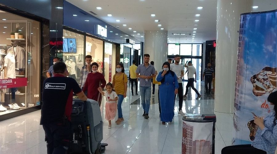 Alışveriş merkezlerinde bayram yoğunluğu