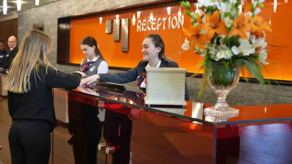 Bayram ve sezon �ncesi turizmde kritik uyar�lar