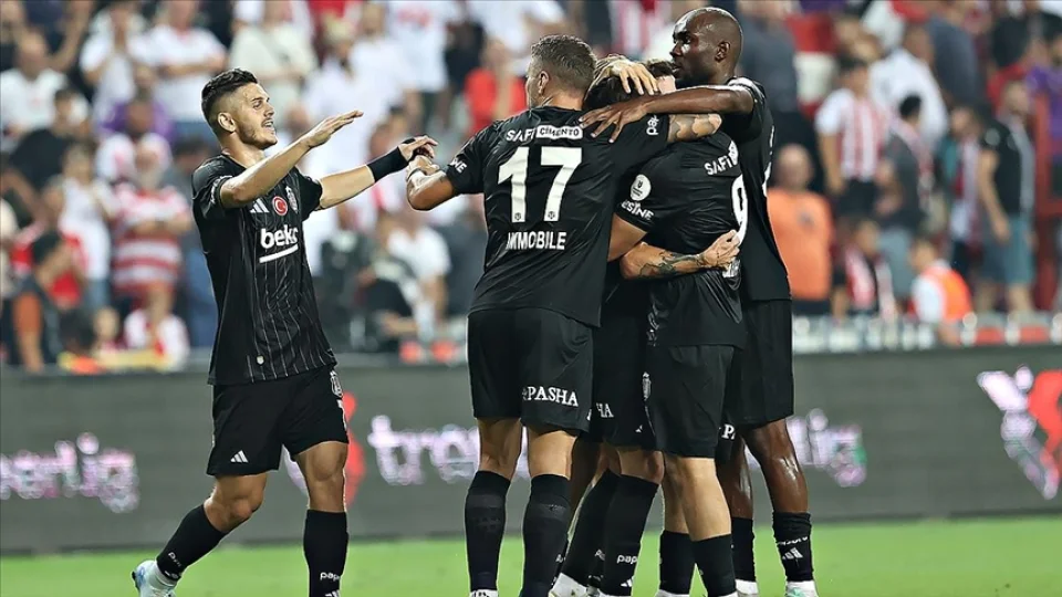 Beşiktaş, derbi için stadyuma geldi