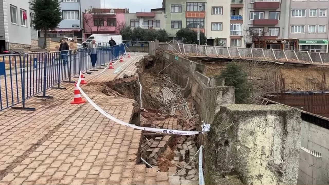 Çöken istinat duvarları mahallelileri tedirgin ediyor