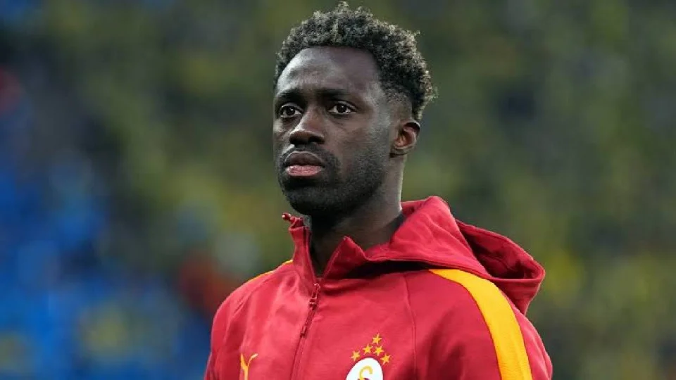 Davinson Sanchez köprüleri attı