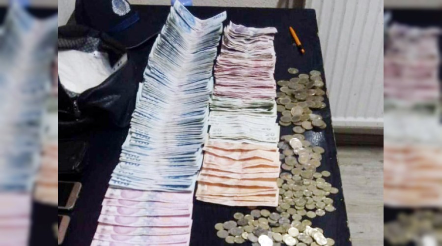 Dilenciden ��kan para �ok etti   