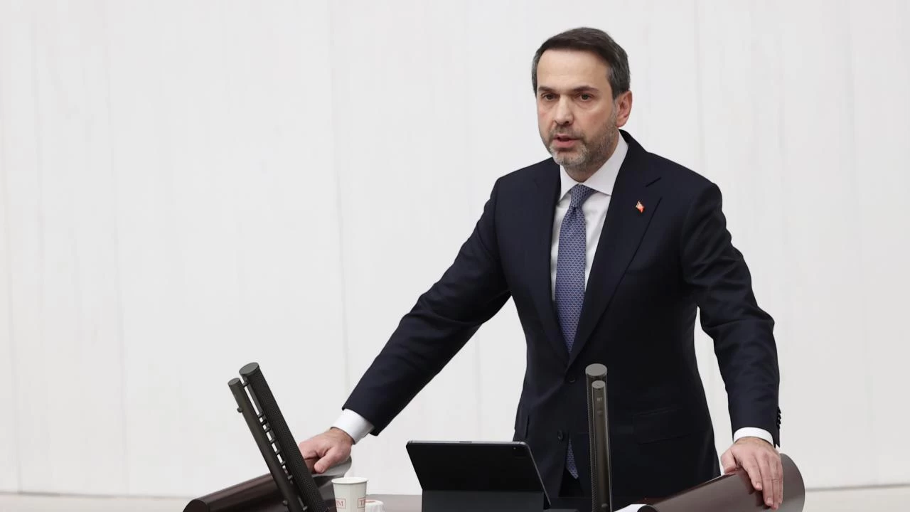 Enerji Bakanı Bayraktar: "Yaz saati uygulaması devam edecek"