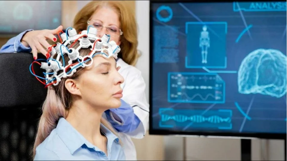 Felçli hastalar sadece düşünerek yazı yazıyor