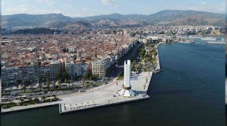 İzmir'de denizde erkek cesedi bulundu