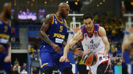 Khimki, Efes'e ters geliyor