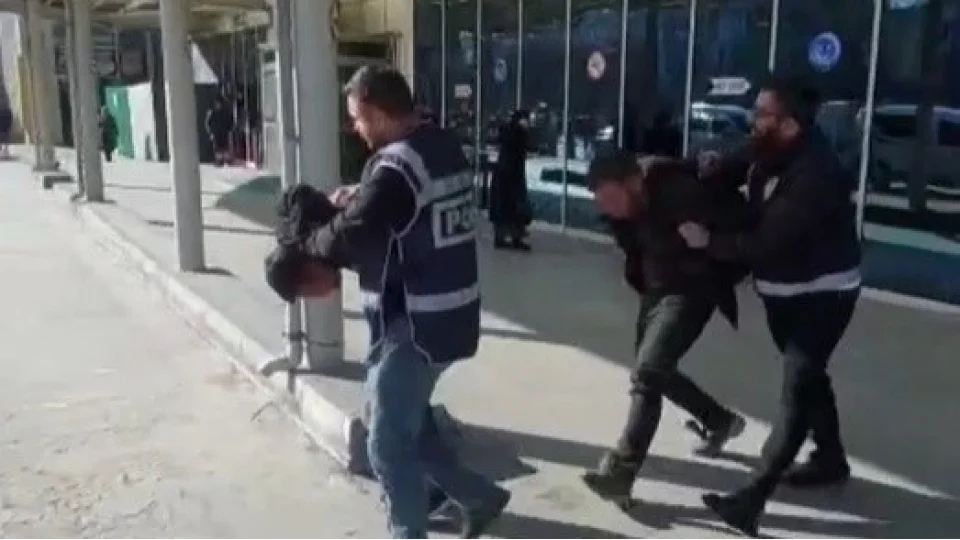 Konya'da i� yeri kur�unlayan 3 ki�i tutukland�