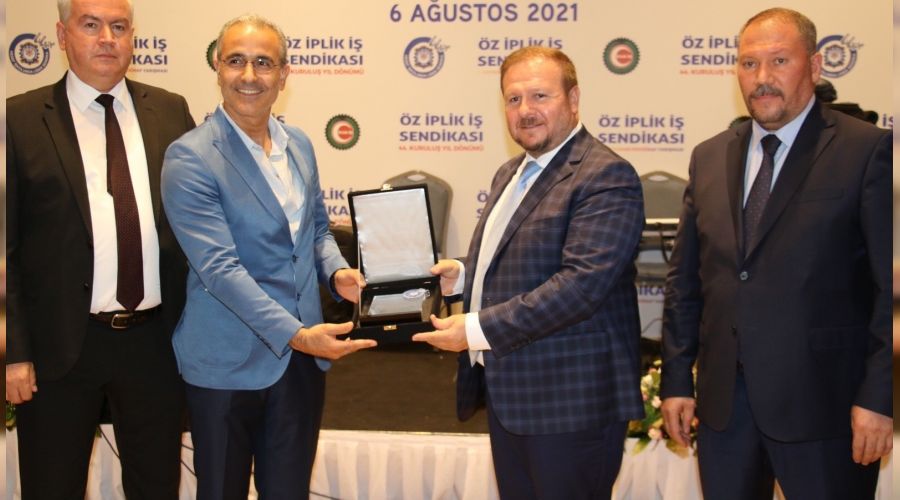 Öz İplik İş Sendikası 44'üncü yıl dönümünü kutladı