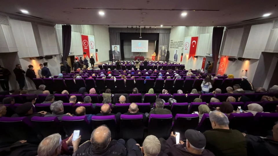 Prof. Dr. Haydar Ba� memleketi Trabzon�da an�ld�: �zlem ve minnet dolu bir gece