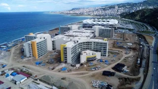 Trabzon �ehir Hastanesi, denize do�ru neden kay�yor?