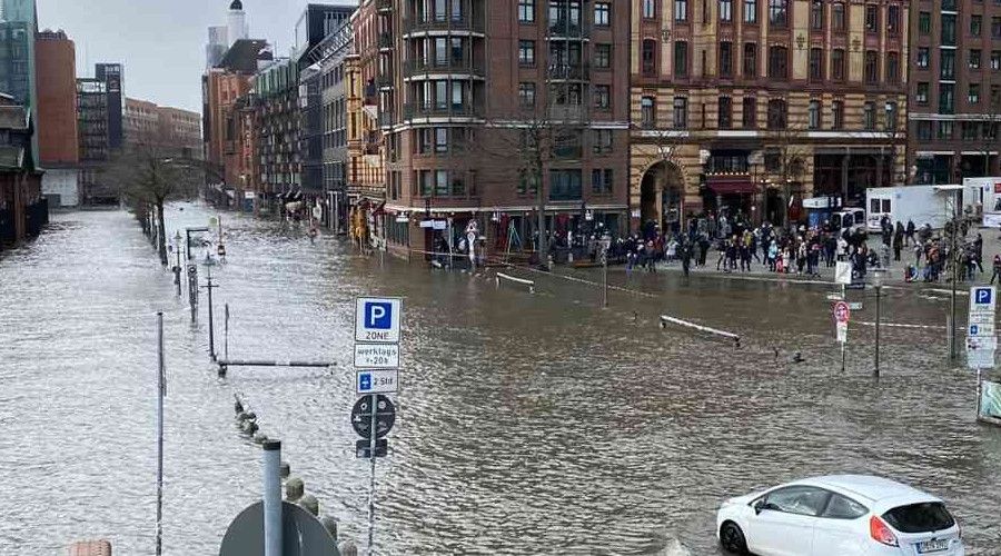 Almanya'y� 'Nadia' f�rt�nas� vurdu