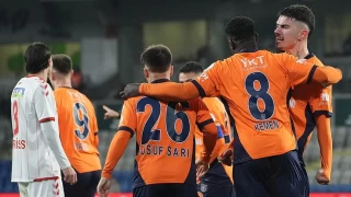 Başakşehir 3 puanı tek golle aldı