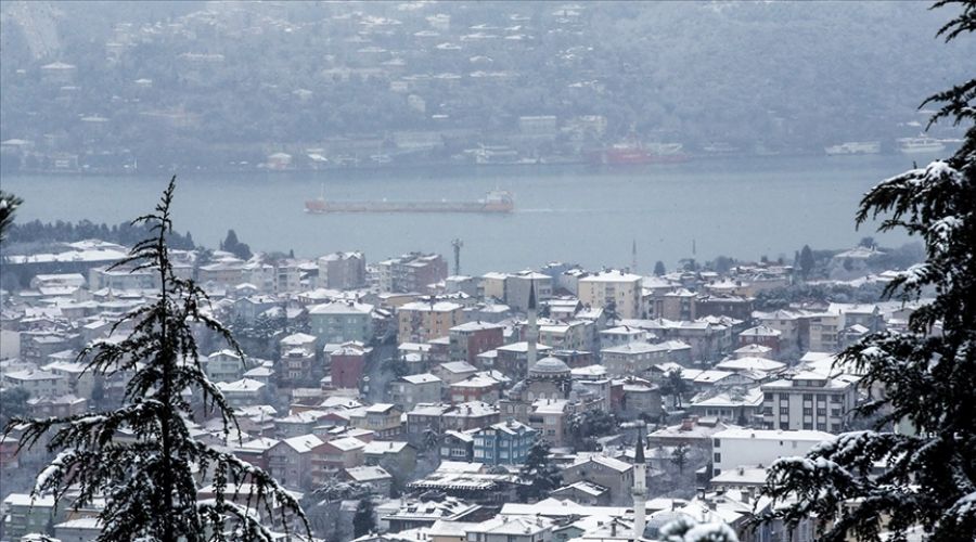 Bo�az'dan gemi ge�i�leri durduruldu
