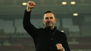 Buruk ayn� a��klamay� yapt�