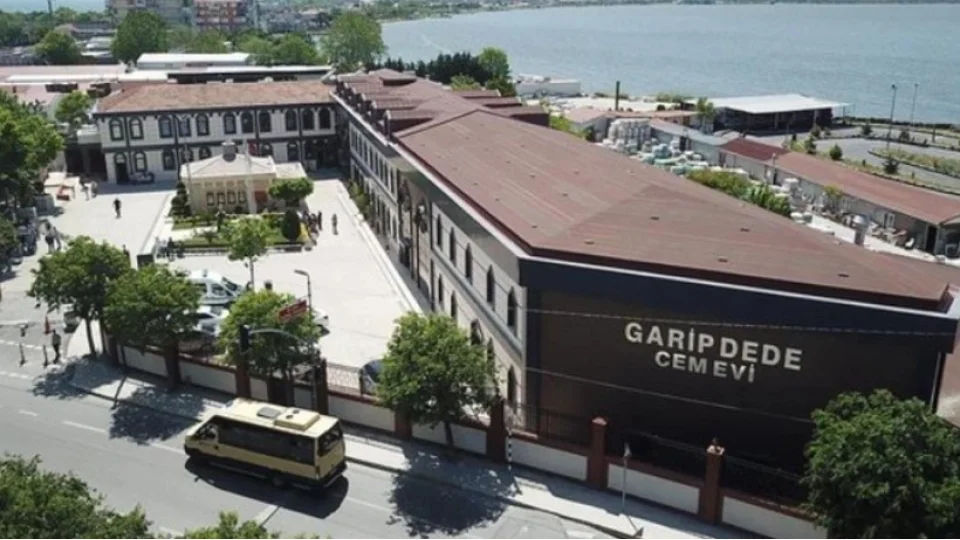 CHP�de "Hain Kemal" slogan�na s�resiz tedbir